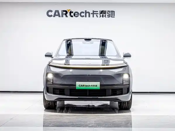 Li Auto L8 2025