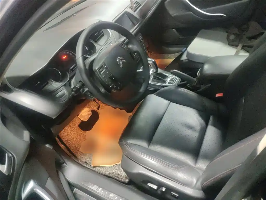 Citroen C5 2015 — фото 15