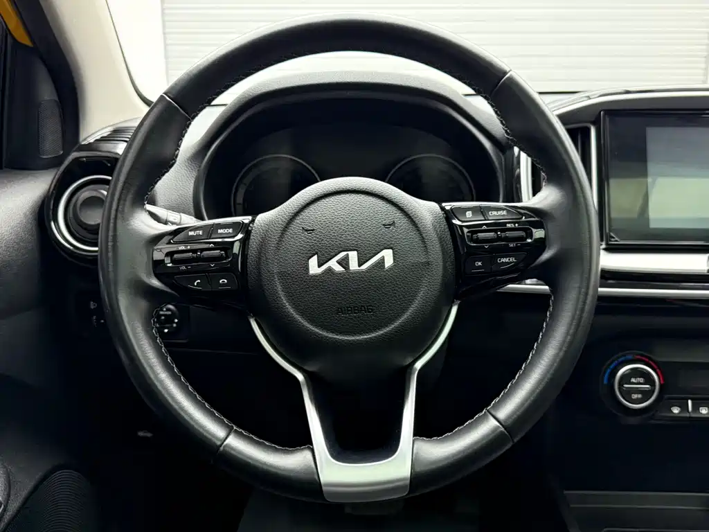 Kia KX1 2022 — фото 11