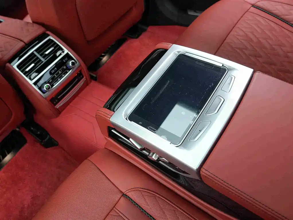 BMW 7 Series 2022 — фото 19