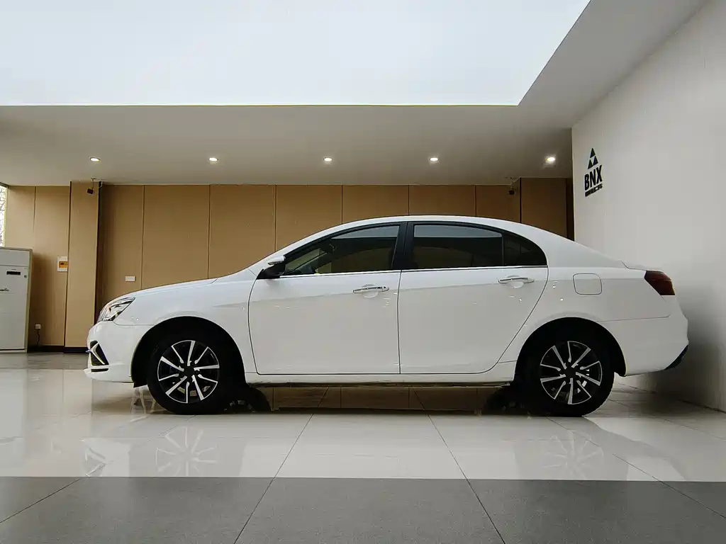 Geely Emgrand 2020 — фото 4