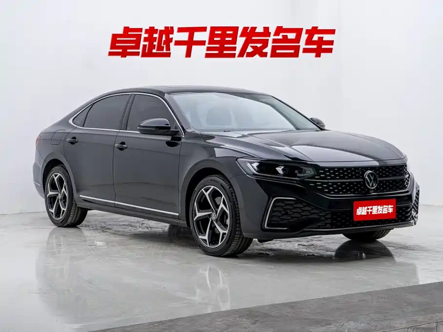 Volkswagen Passat 2024