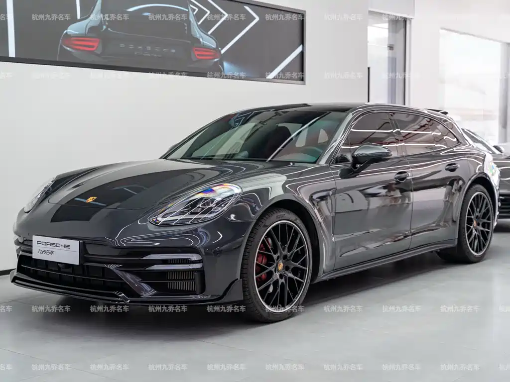 Porsche Panamera 2023 — фото 1