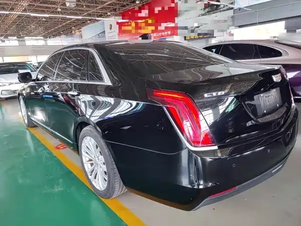 Cadillac CT6 2018