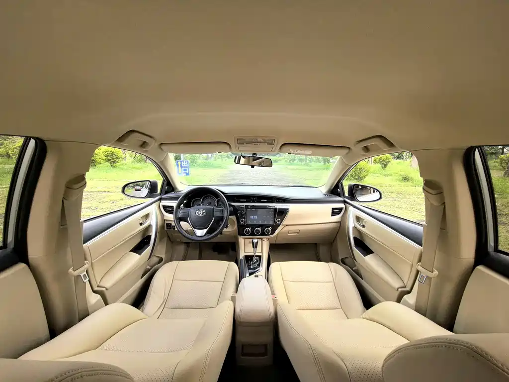 Toyota Corolla 2015 — фото 10