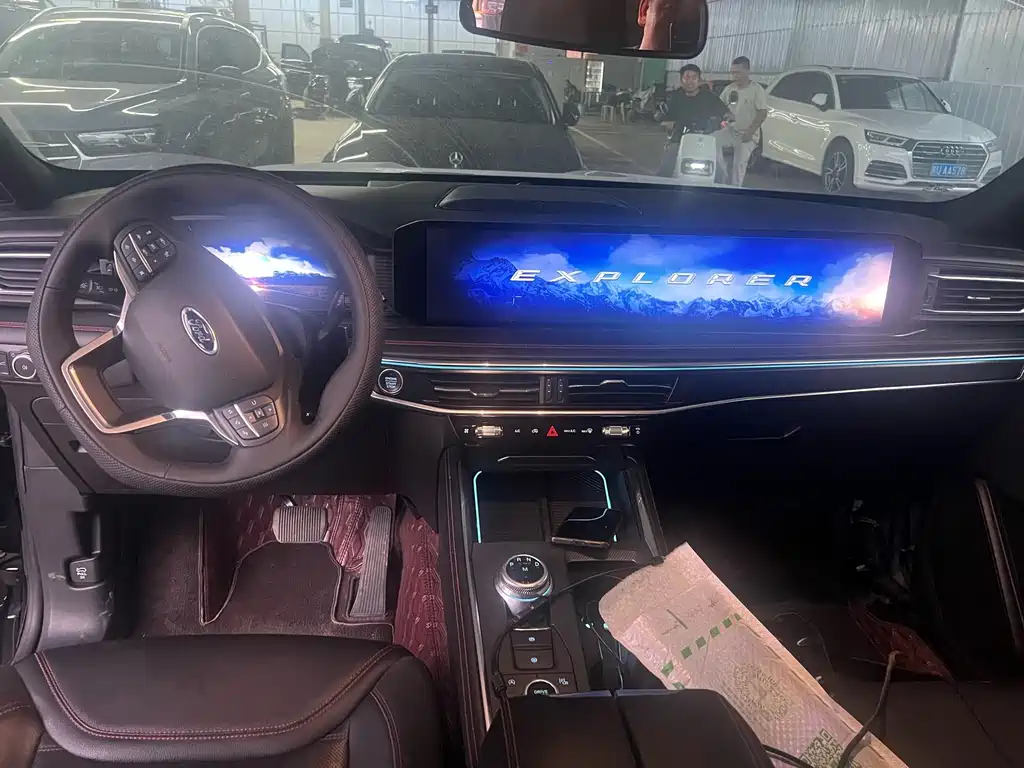 Ford Explorer 2023