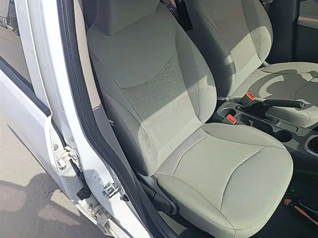 Chevrolet Sail 2016 — фото 25