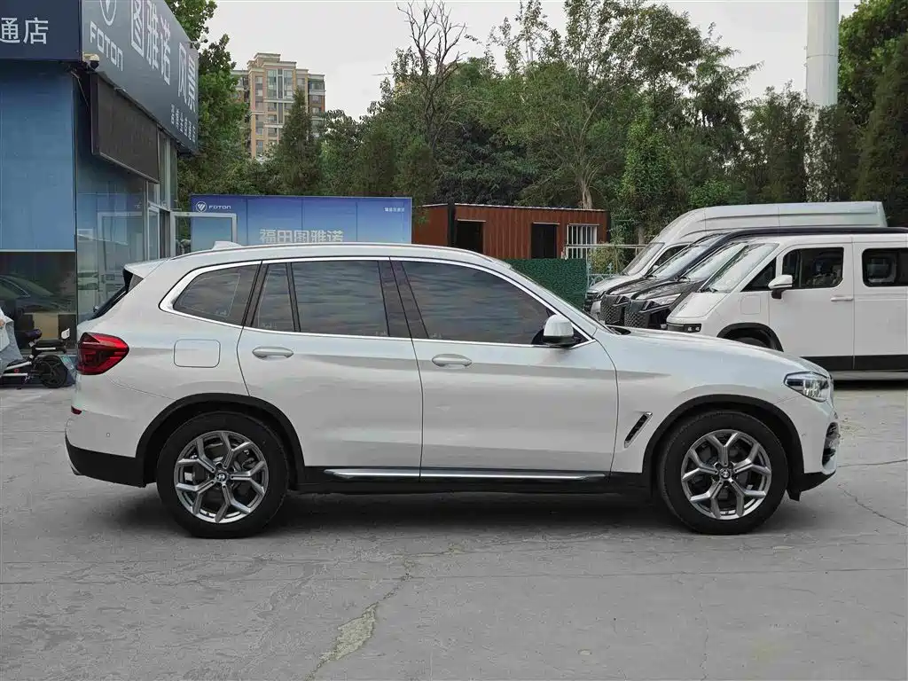 BMW X3 2021