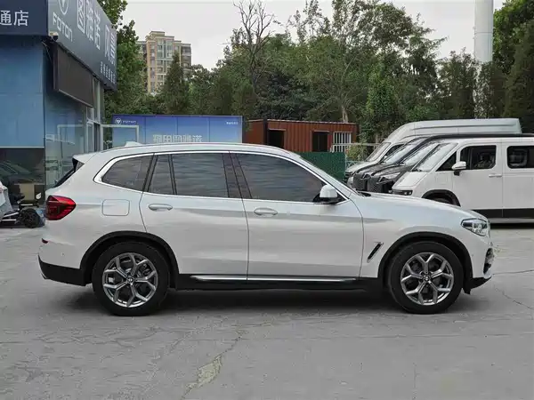 BMW X3 2021