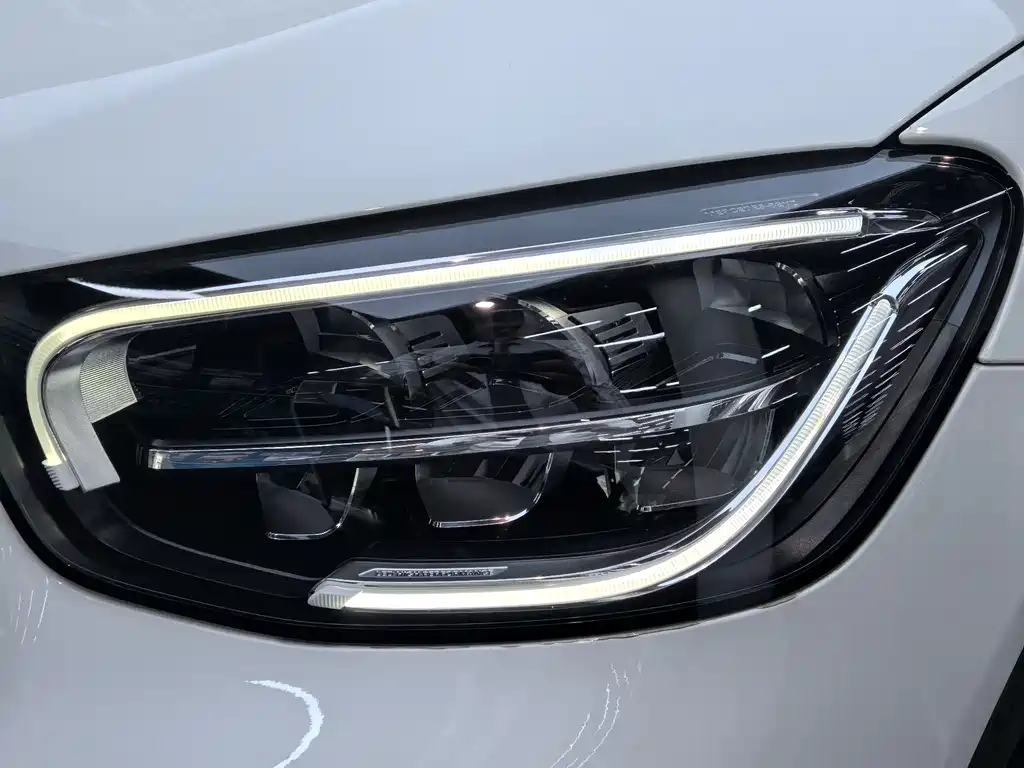 Mercedes-Benz GLC 2020 — фото 20