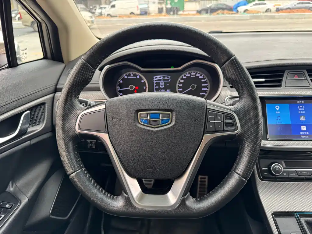 Geely Emgrand GS 2017 — фото 5