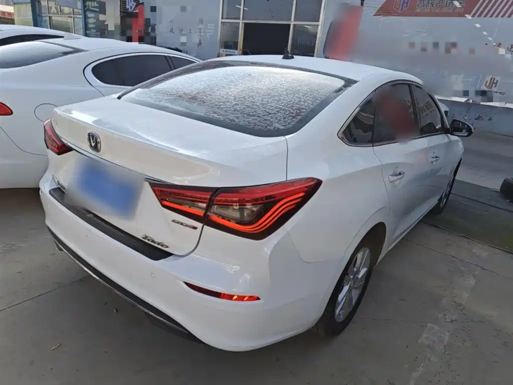 Changan Eado 2020 — фото 7