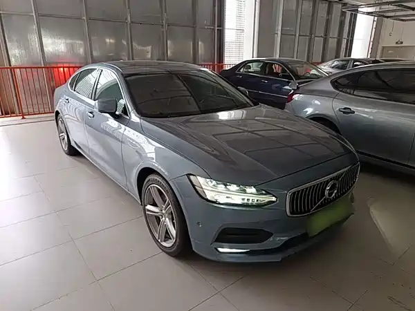 Volvo S90 2018