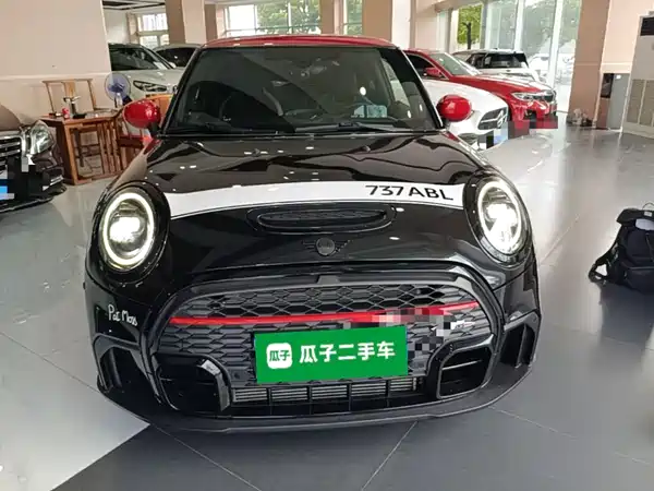MINI JCW 2023