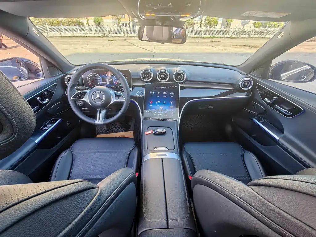 Mercedes-Benz C-Class 2022 — фото 28