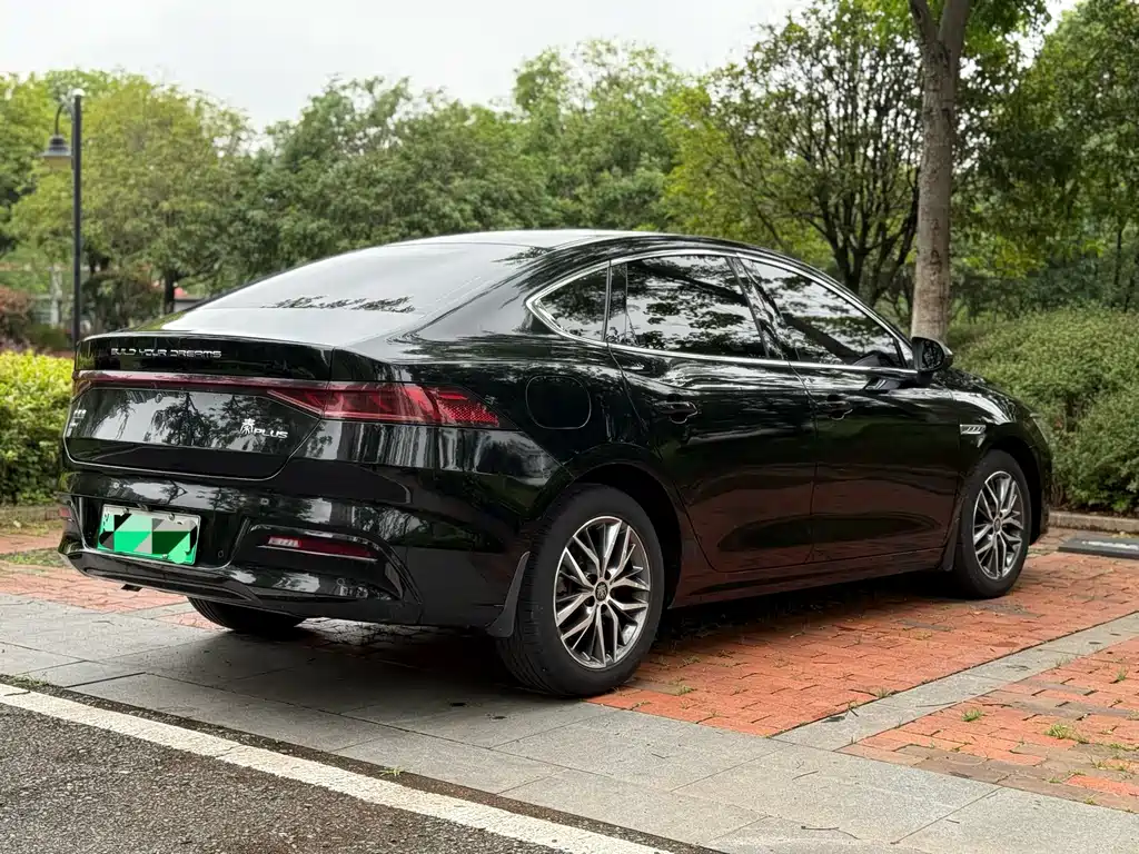 BYD Qin PLUS 2023 — фото 12