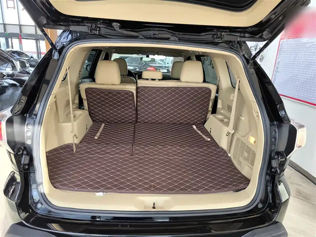 Toyota Highlander 2017 — фото 18