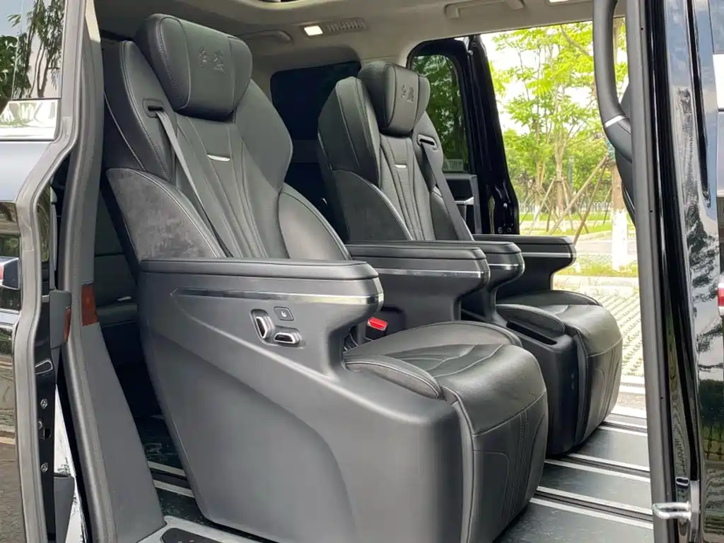 Hongqi HQ9 2023