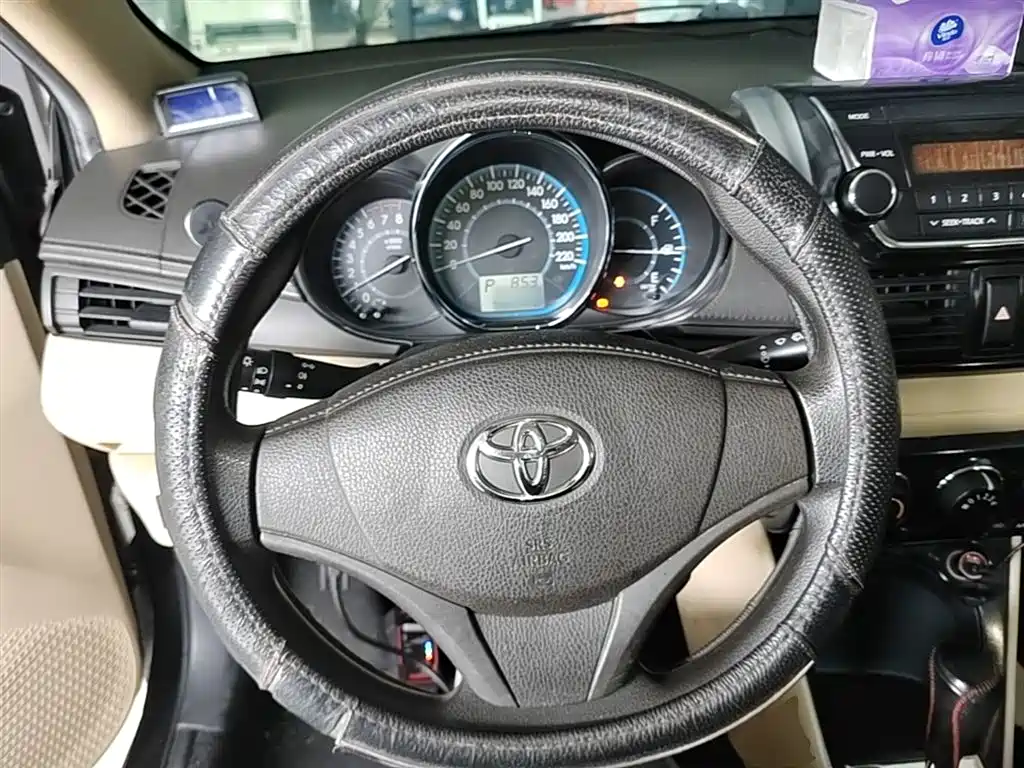 Toyota Vios 2014 — фото 11