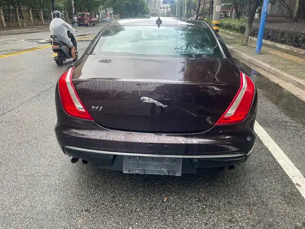 Jaguar XJ 2014