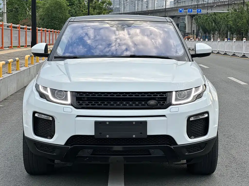 Land Rover Evoque 2018 — фото 2