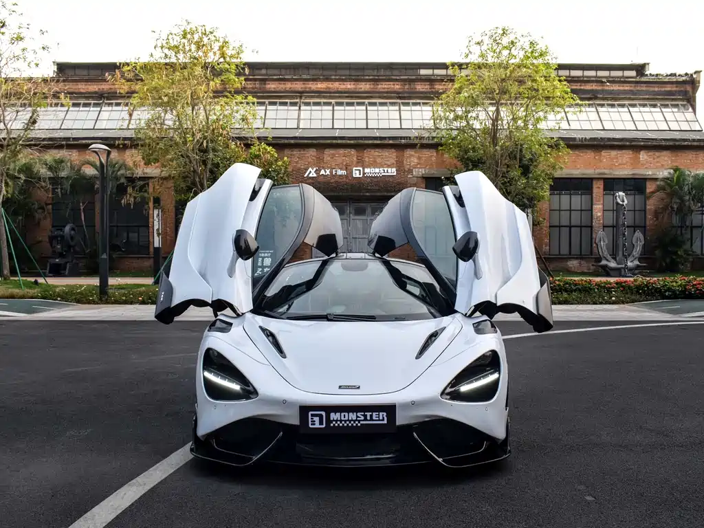 McLaren 720S 2019 — фото 2