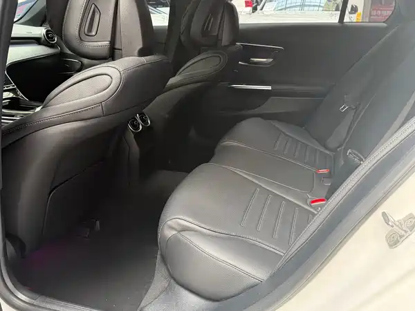 Mercedes-Benz C-Class 2025