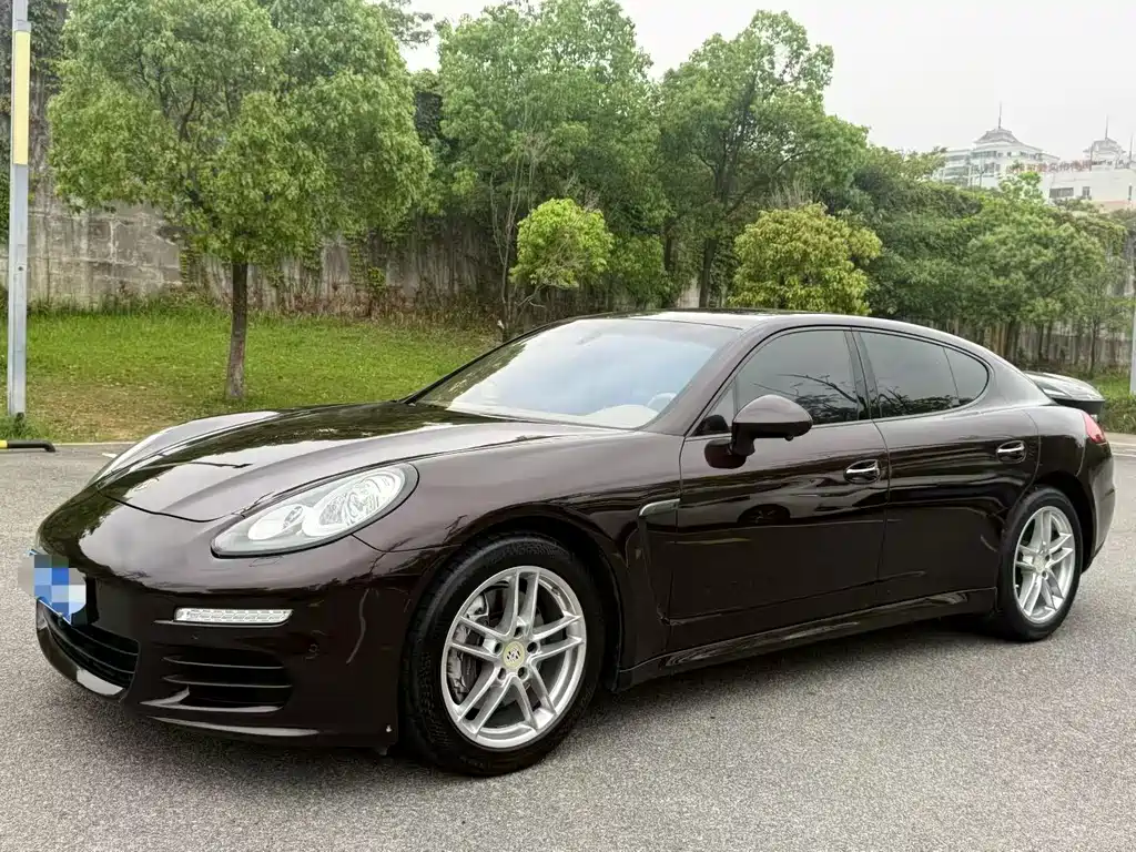 Porsche Panamera 2015 — фото 1