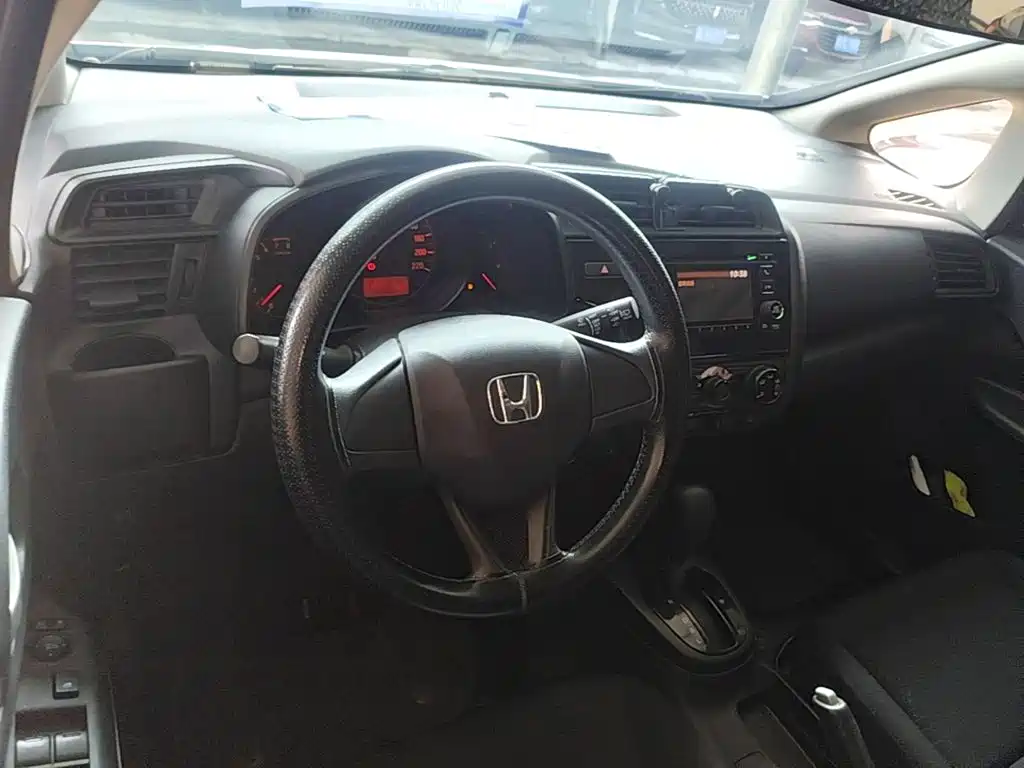 Honda Fit 2019 — фото 10