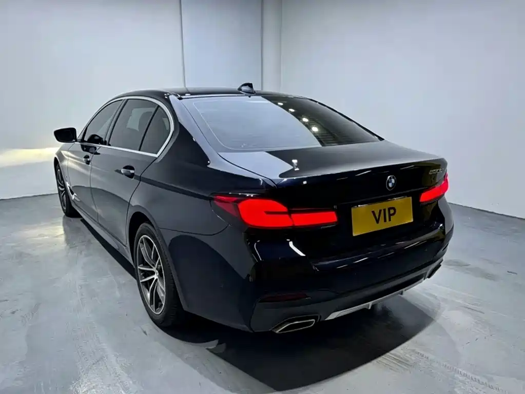 BMW 5 Series 2023