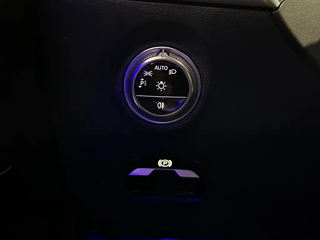 Mercedes-Benz C-Class 2021 — фото 13