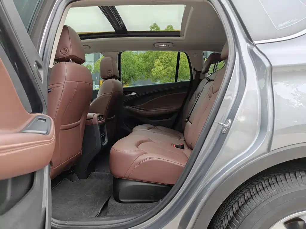 Buick Envision Plus 2018 — фото 9