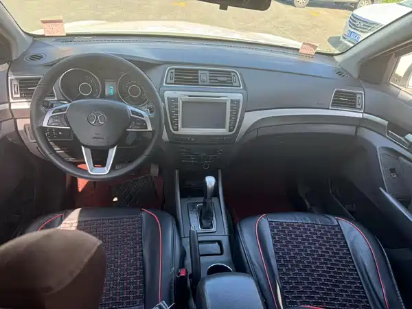 BAIC Shenbao X65 2015
