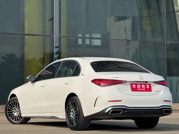 Mercedes-Benz C-Class 2024