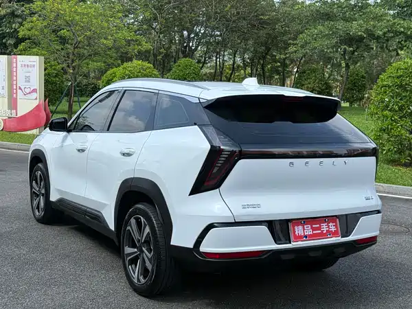 Geely Boyue L 2025