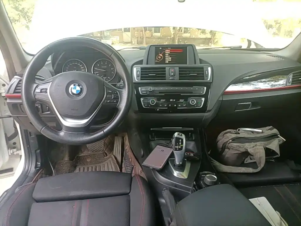 BMW 1 Series 2016 — фото 10