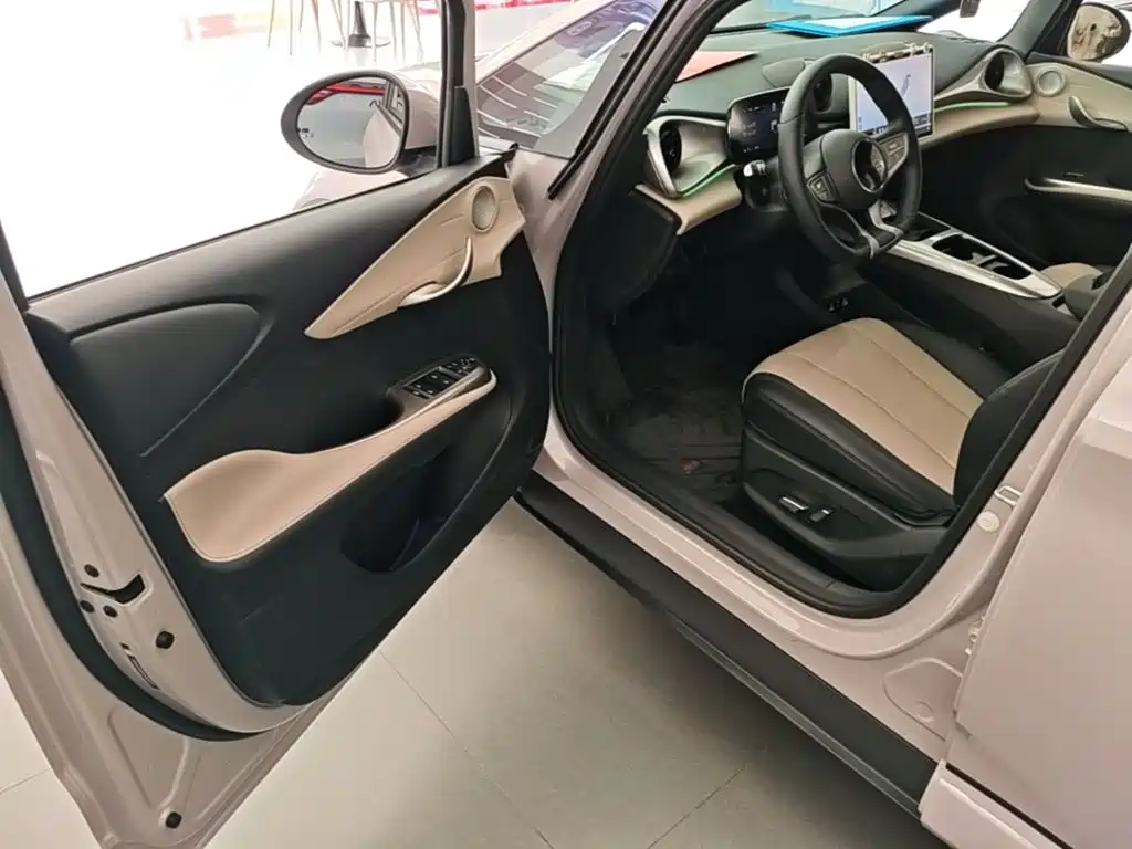 BYD Dolphin 2025 — фото 16