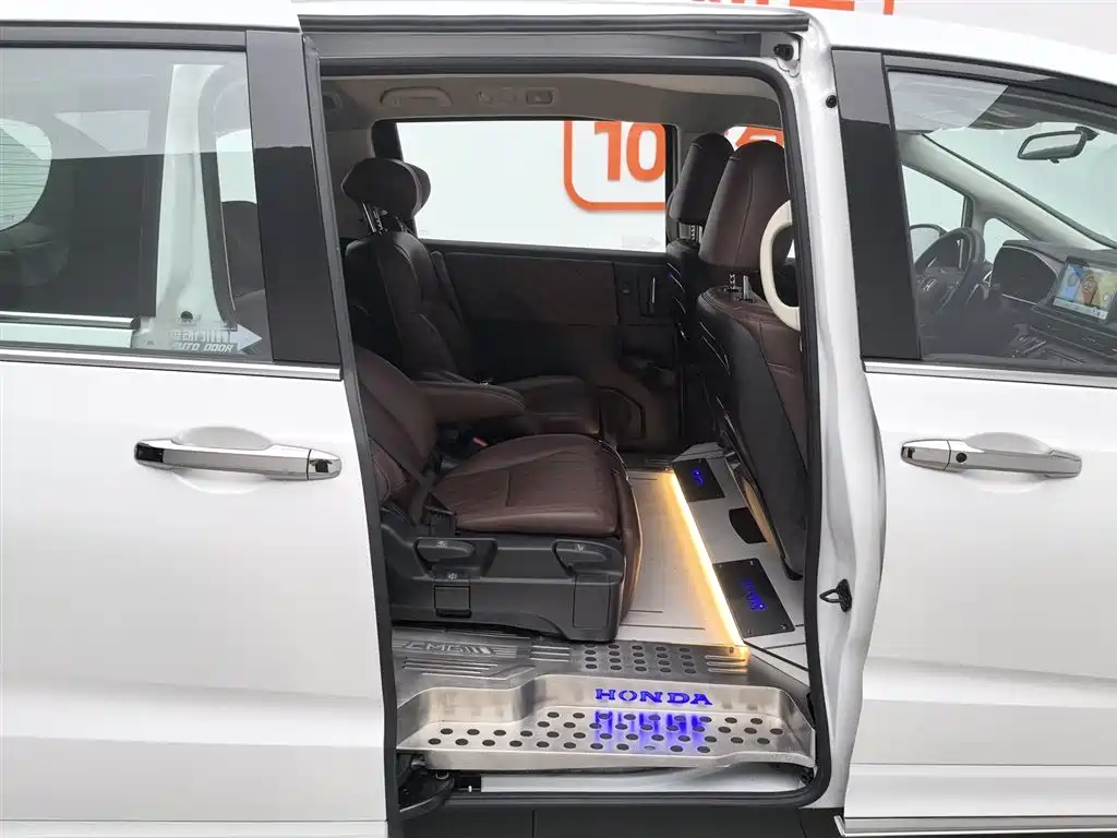 Honda Odyssey 2022 — фото 15