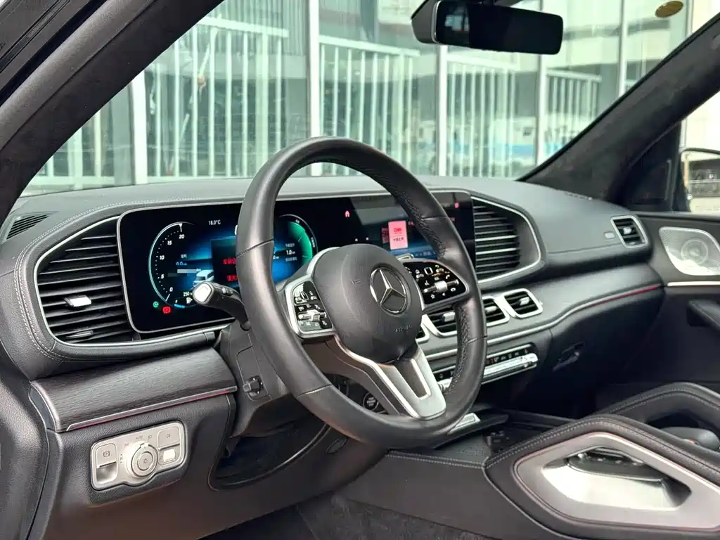 Mercedes-Benz GLS 2025 — фото 11