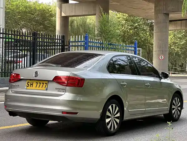 Volkswagen Sagitar 2017