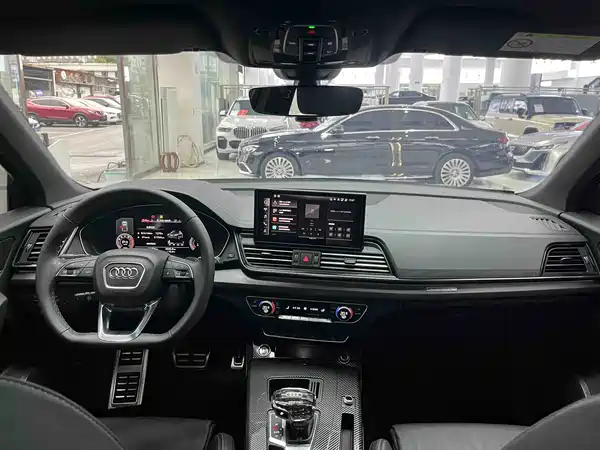 Audi Q5L 2023