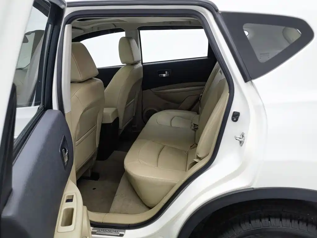 Nissan Qashqai 2012 — фото 15