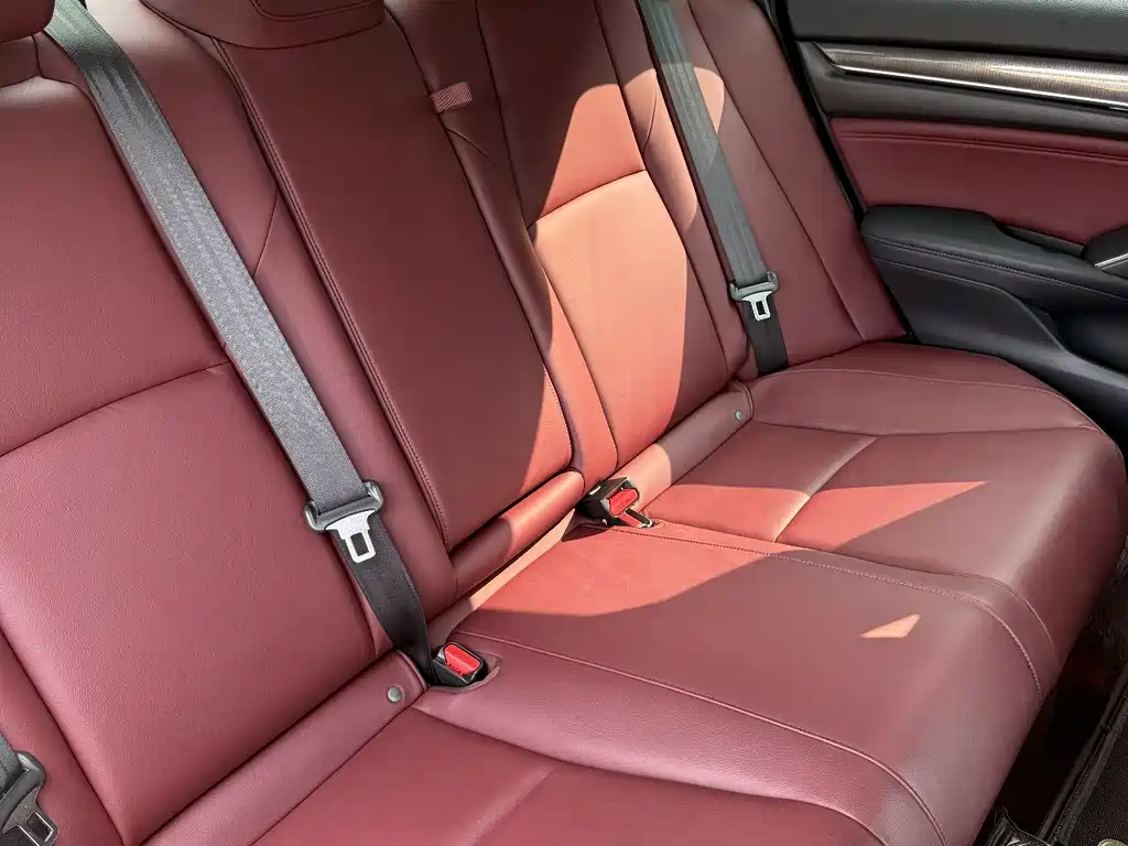 Honda Accord 2022 — фото 10