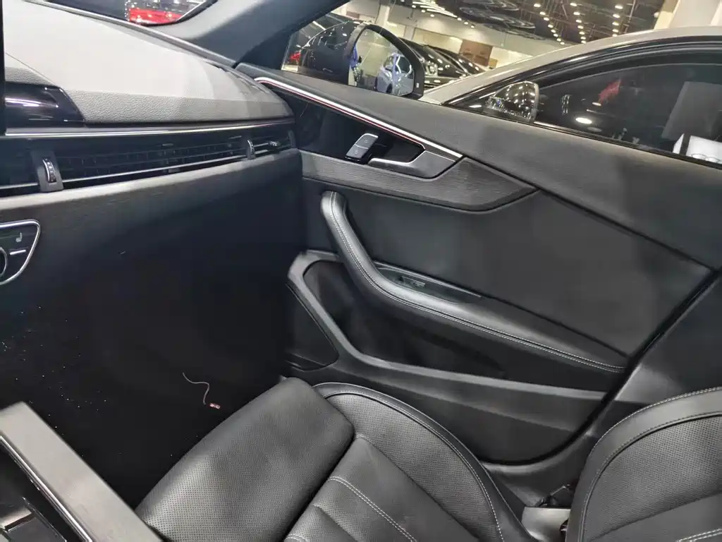 Audi A4L 2024