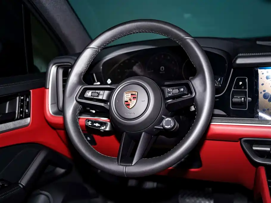 Porsche Cayenne 2025 — фото 16