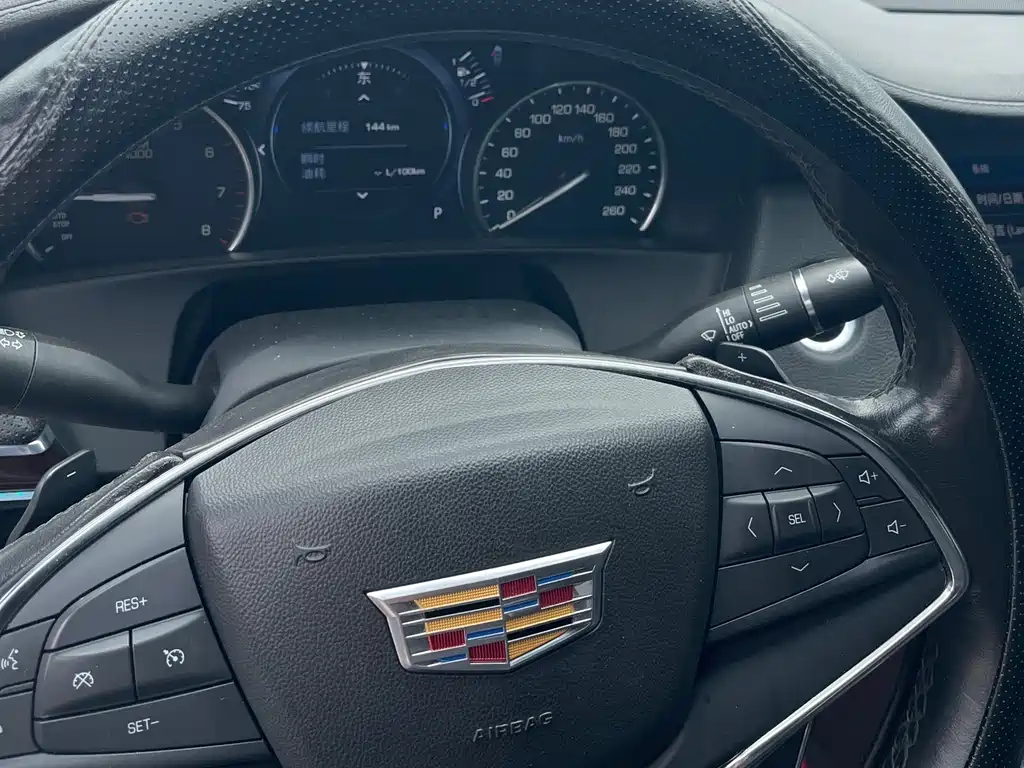Cadillac CT6 2021 — фото 12