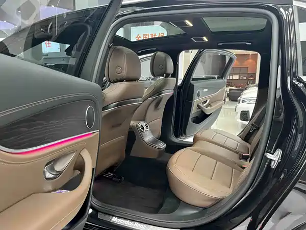 Mercedes-Benz E-Class 2024