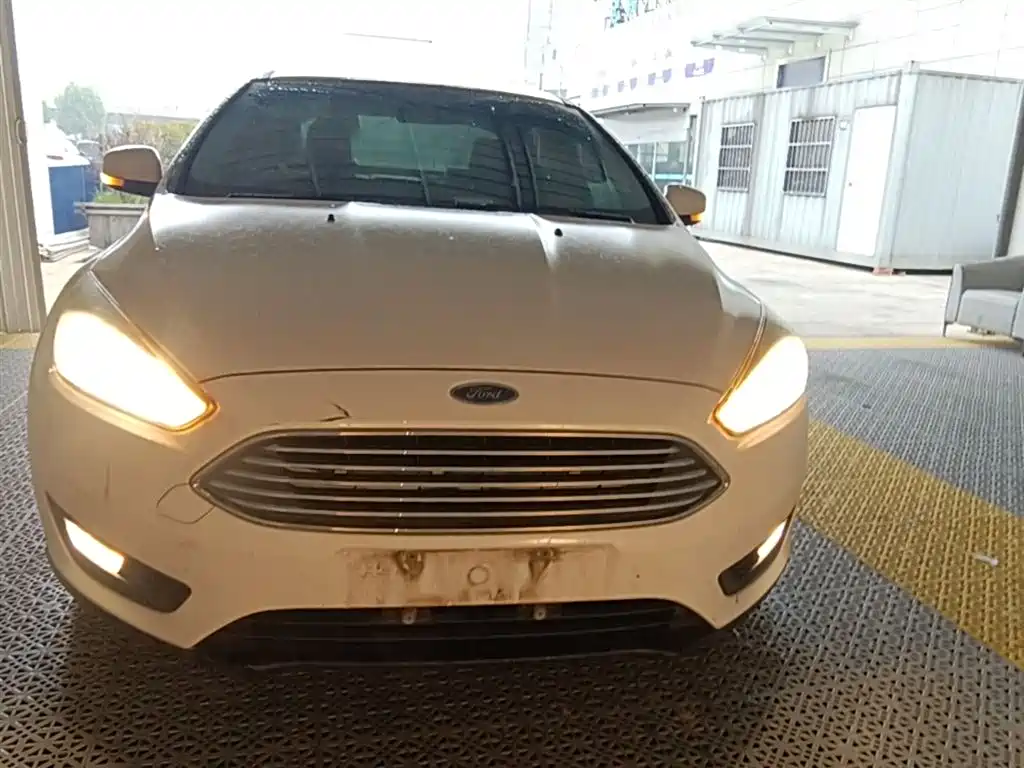 Ford Focus 2016 — фото 3
