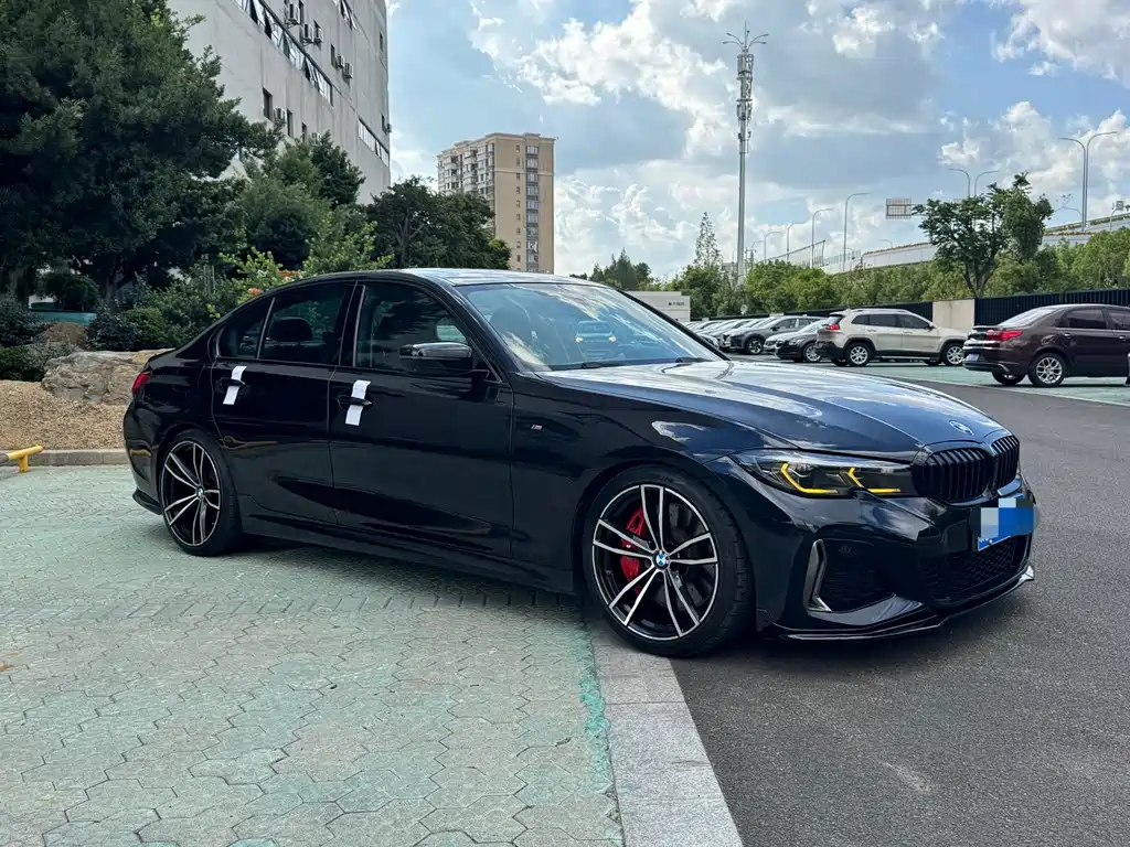BMW 3 Series 2021