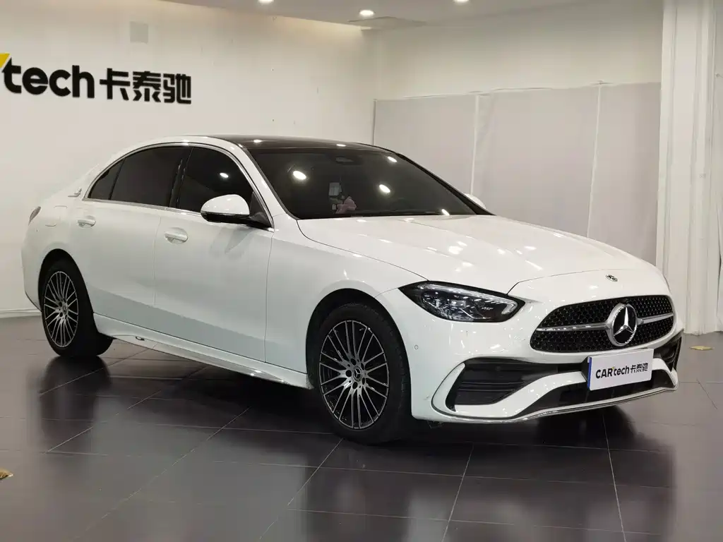 Mercedes-Benz C-Class 2025 — фото 3